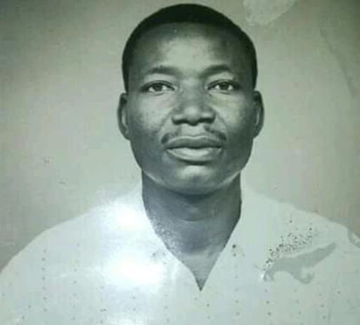Otile Brown's late father 